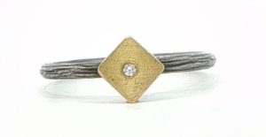 SS/24k Geometric ring