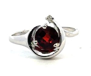 Swirl Garnet Ring