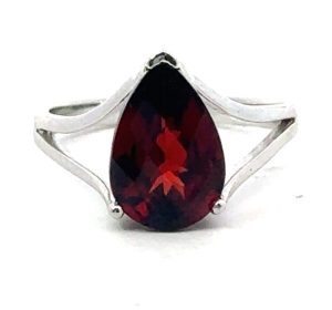 14k White 3 ct Garnet RIng