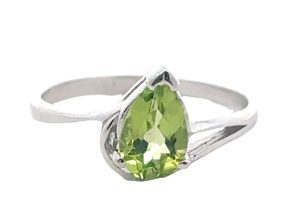 14k White Peridot Ring