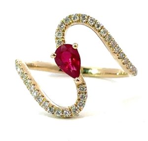14YG Ruby Wave Ring