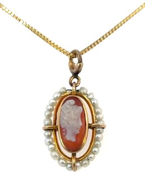 Victorian Agate Cameo and Seed Pearl Pendant
