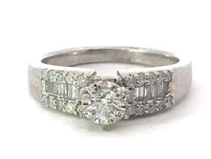 14k White Diamond Ring