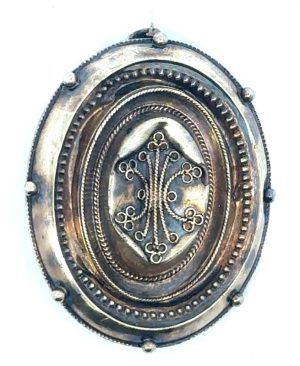 20KY Victorian Mourning Brooch