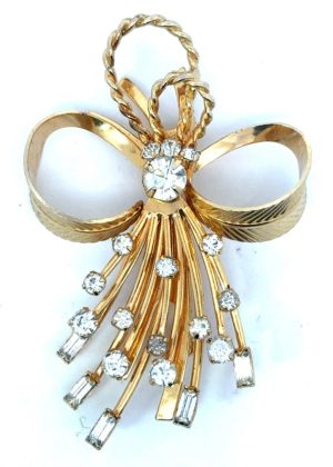 Sarah Coventry Ribbon Brooch